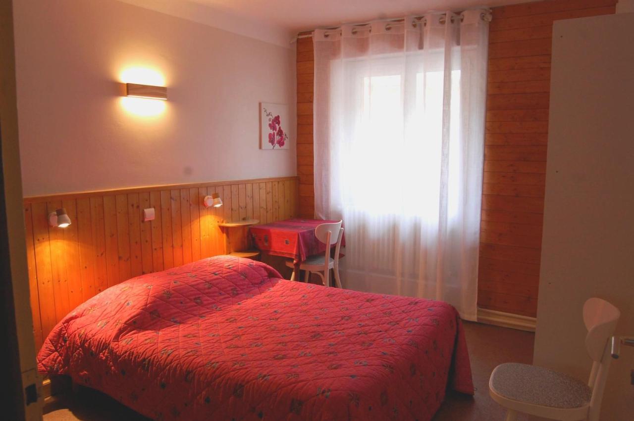 Chambres Avec Garage Motos Ланлебур-Мон-Сени Экстерьер фото